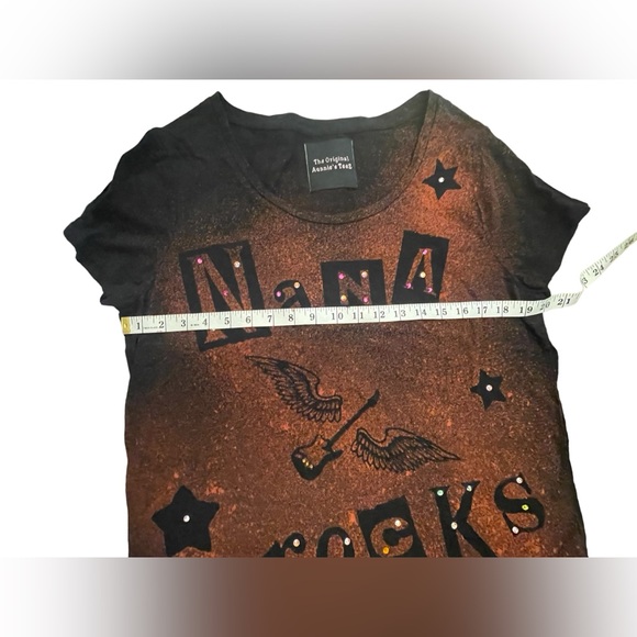 Nana Rocks The Original Annie’s Teez Shirt - Picture 5 of 7
